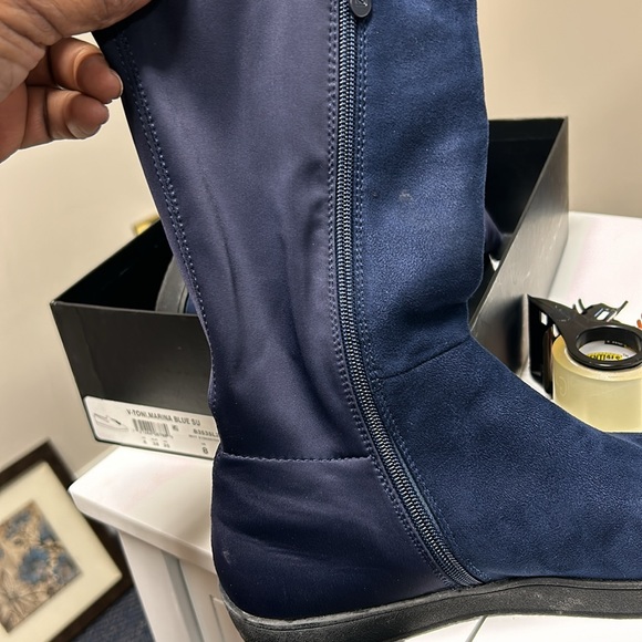 Boots - Picture 2 of 4